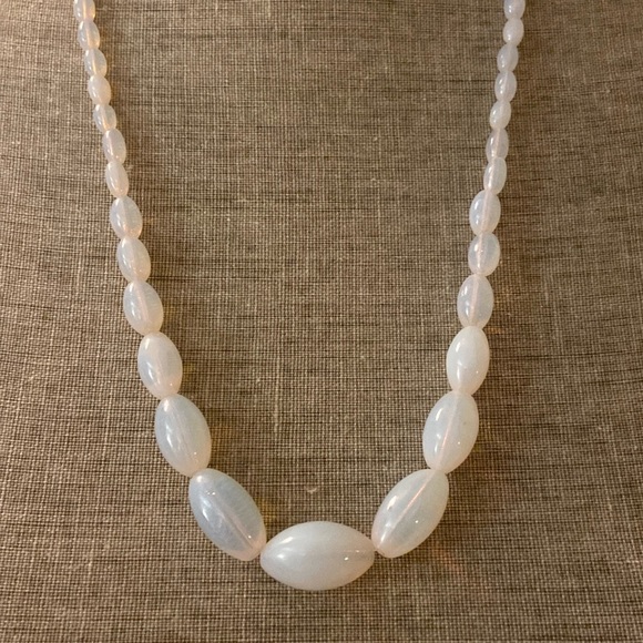 Vintage glass white iridescent oval graduated beaded necklace